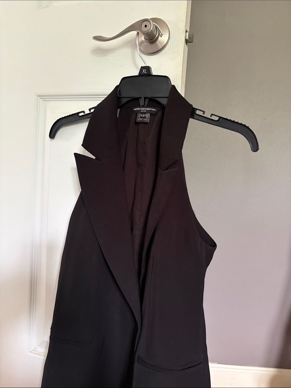 French Connection Black harrie sleeveless blazer top for women.